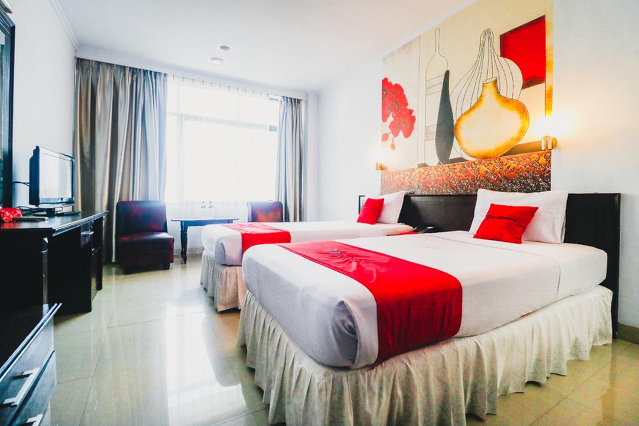 Reddoorz Plus Near Mall Ratu Indah 2 Hotel Makassar Exterior photo